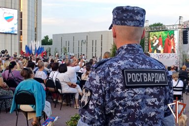 Росгвардейцы обеспечили безопасность праздничных мероприятий в Зауралье